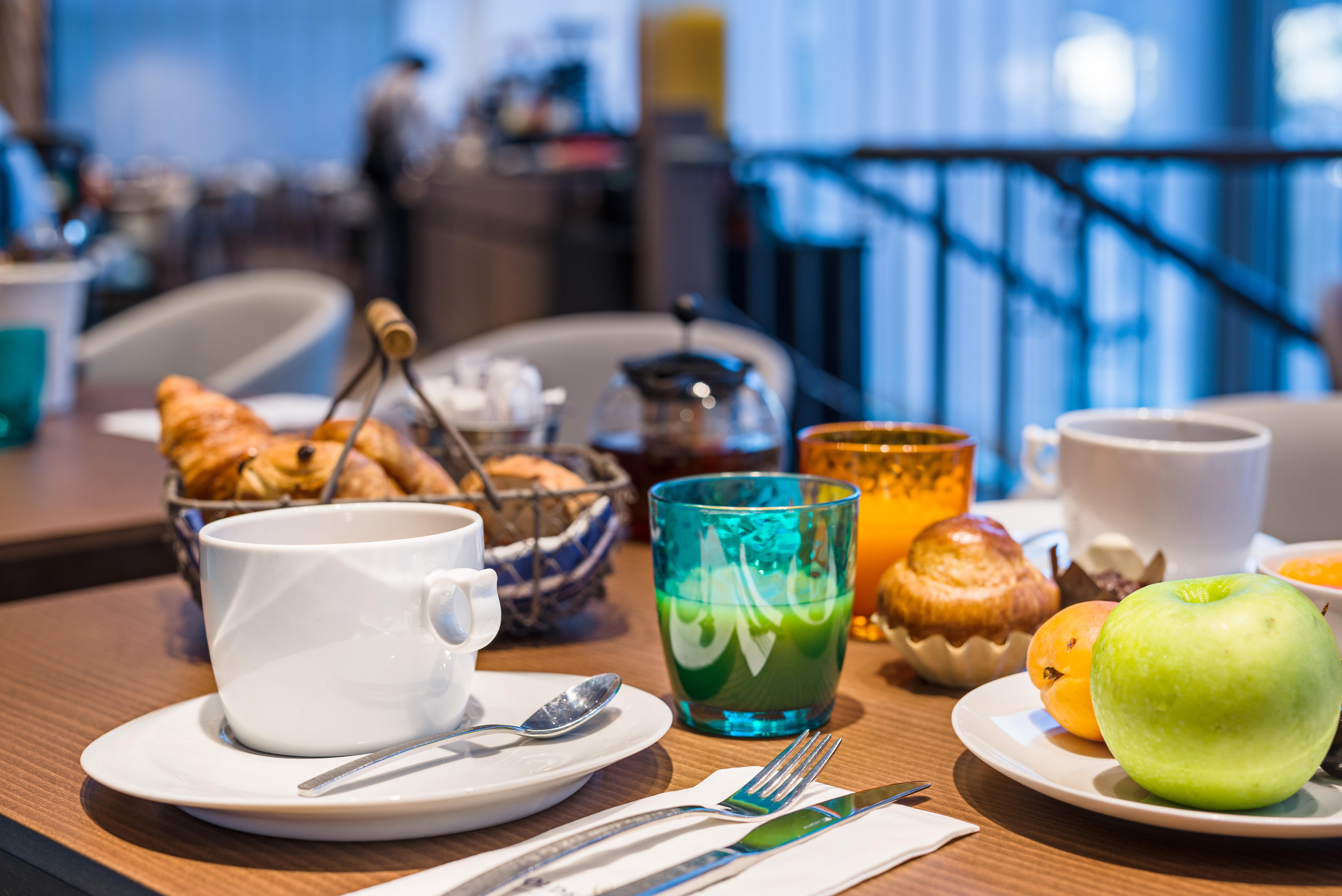 Golden Tulip Marseille Euromed Hotel Kültér fotó