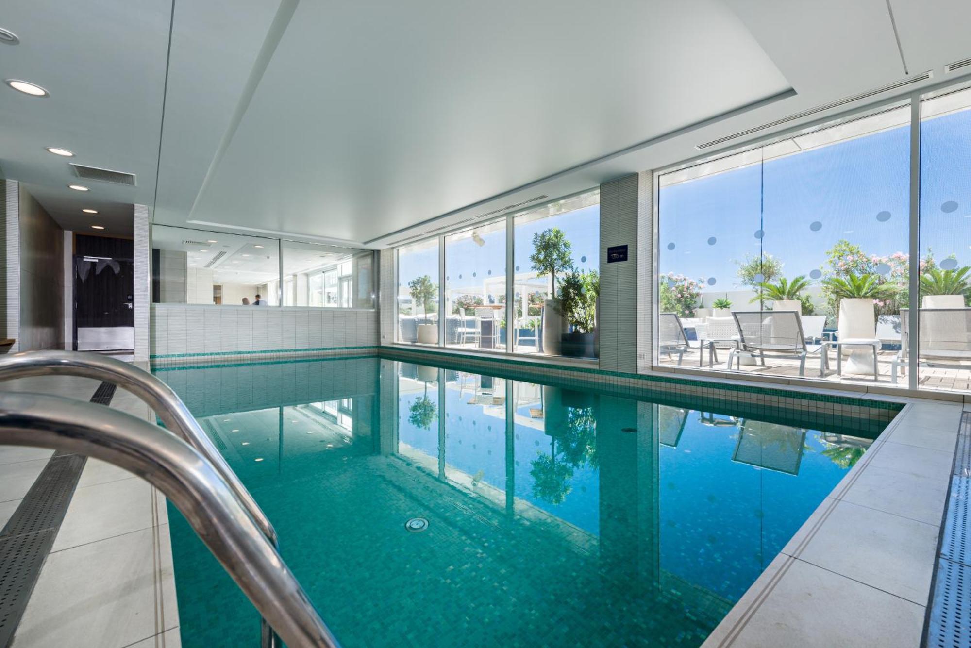Golden Tulip Marseille Euromed Hotel Kültér fotó