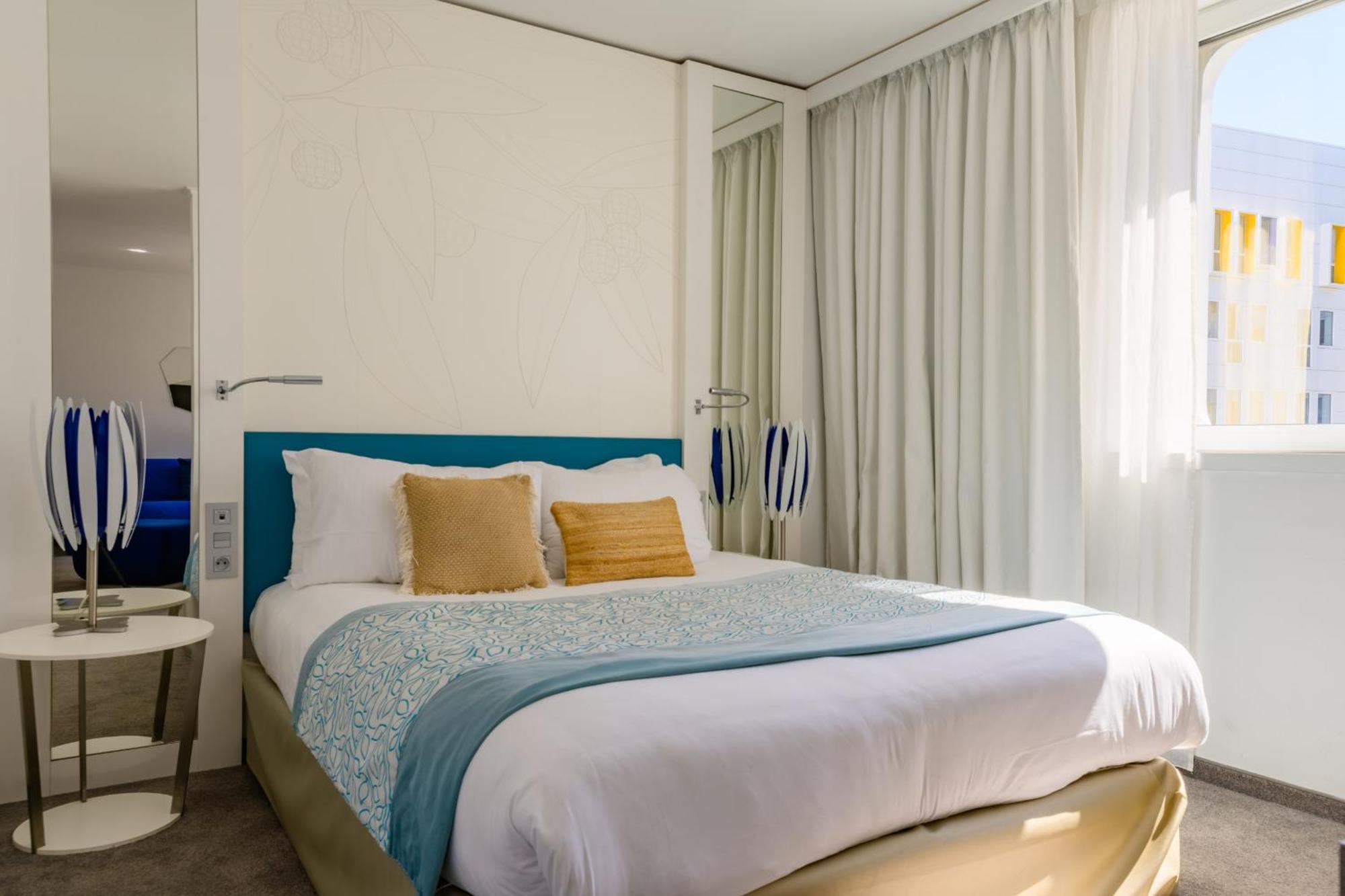 Golden Tulip Marseille Euromed Hotel Kültér fotó